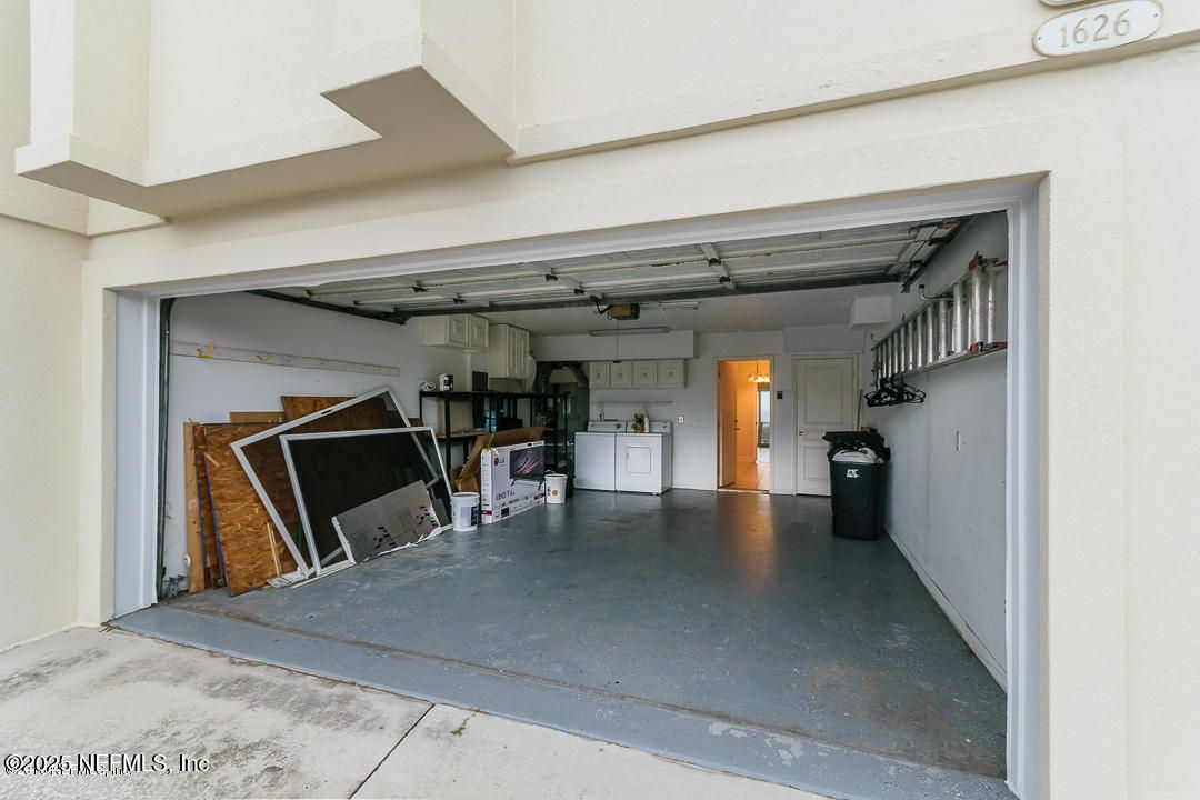Garage, Interior