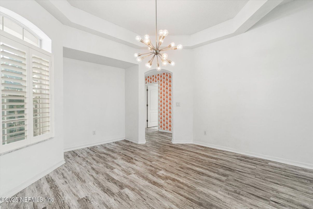 Empty room, Interior, Pendant Lights, Wood Texture Flooring