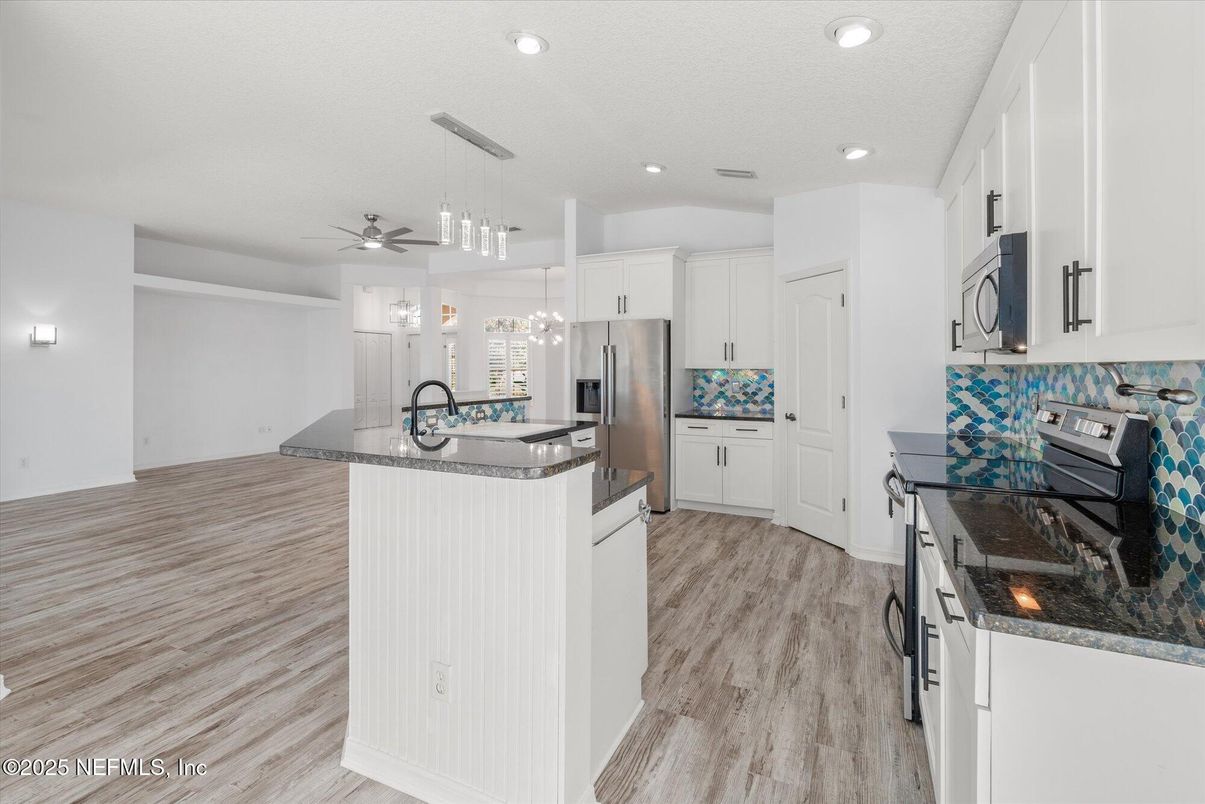 Interior, Kitchen, Pendant Lights, Recessed Lighting, Wood Texture Flooring