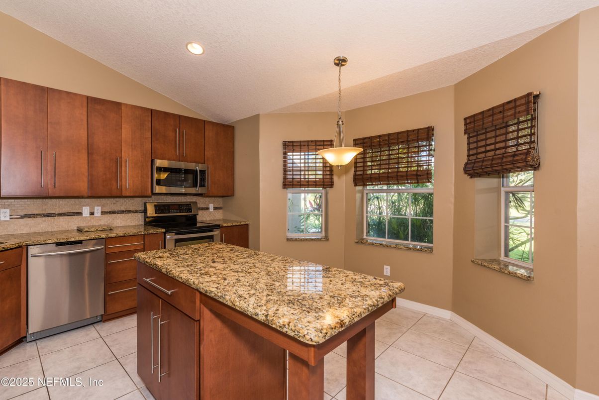 Interior, Kitchen, Pendant Lights, Recessed Lighting, Stainless Steel Appliances