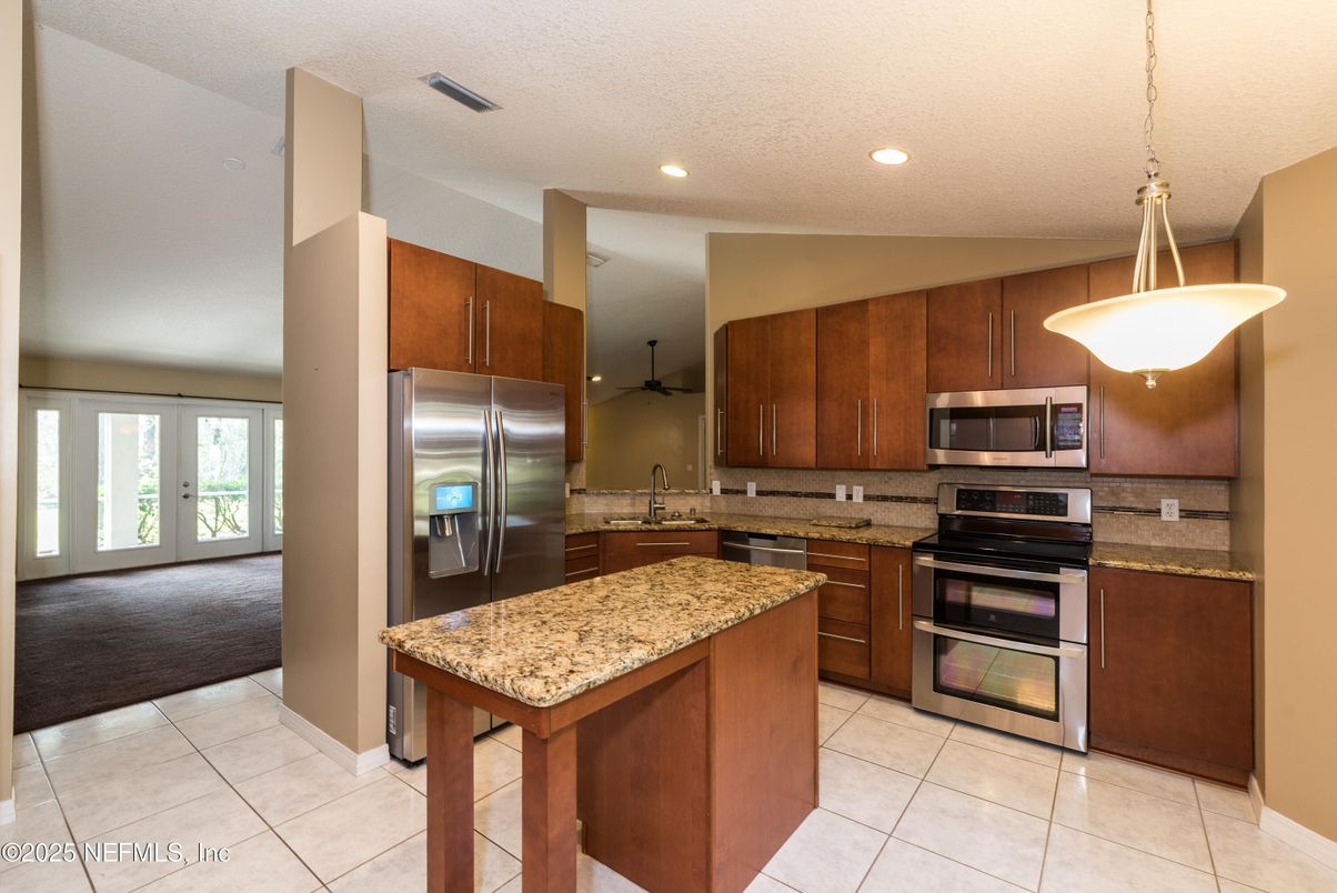 Interior, Kitchen, Pendant Lights, Recessed Lighting, Stainless Steel Appliances