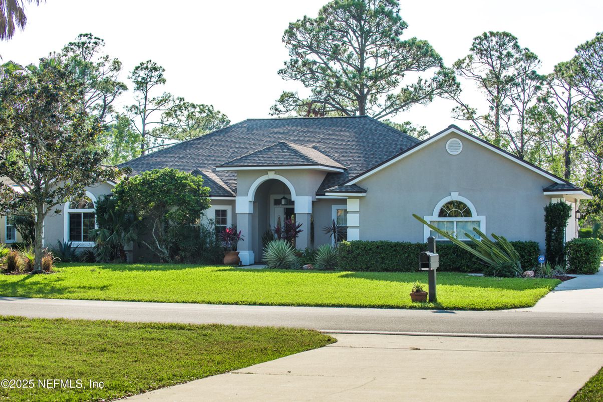 Backyard, Exterior, Facade, French Provincial