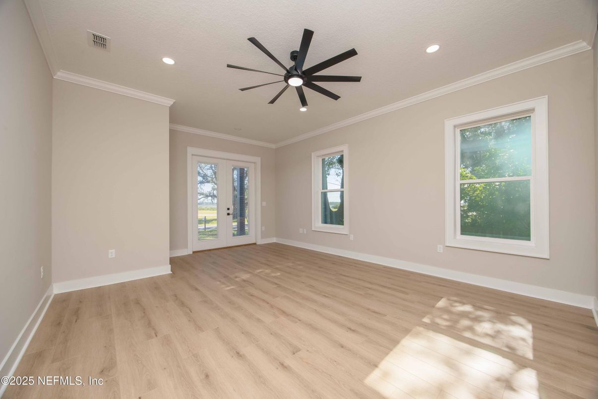 Empty room, Interior, Recessed Lighting, Wood Texture Flooring