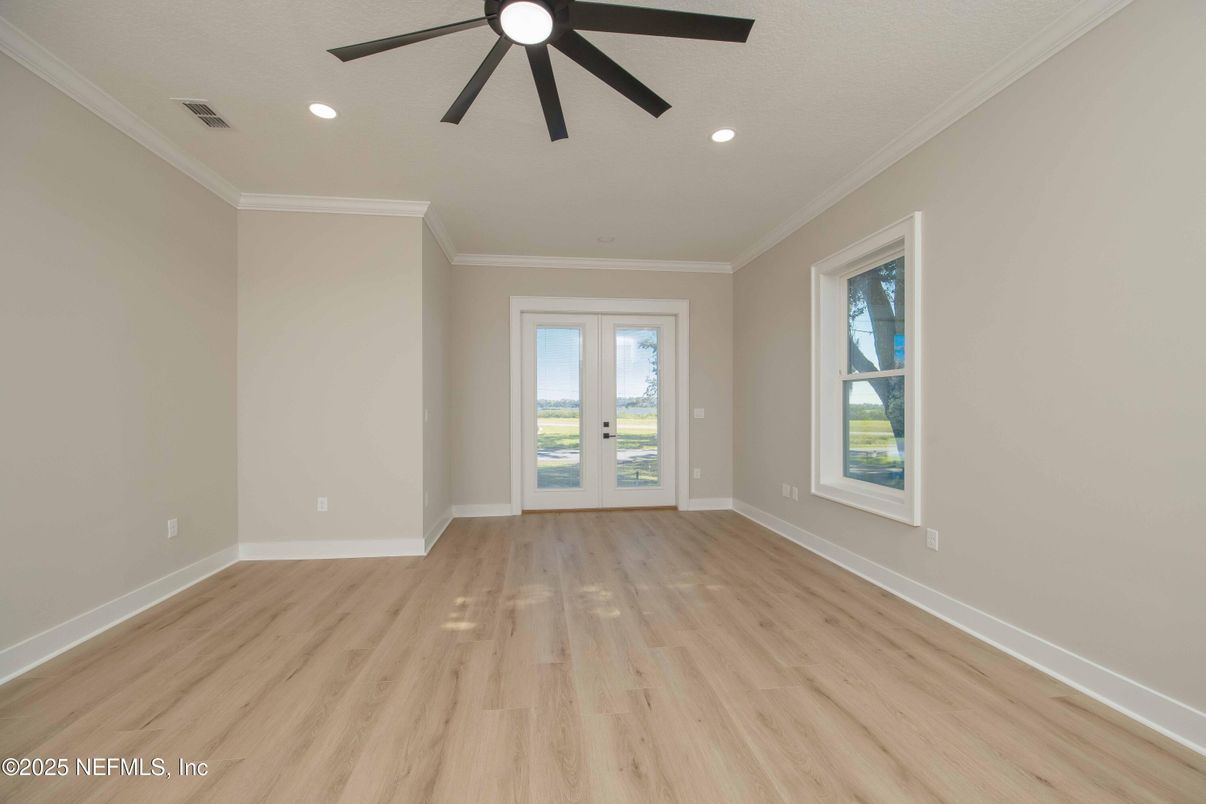 Empty room, Interior, Recessed Lighting, Wood Texture Flooring