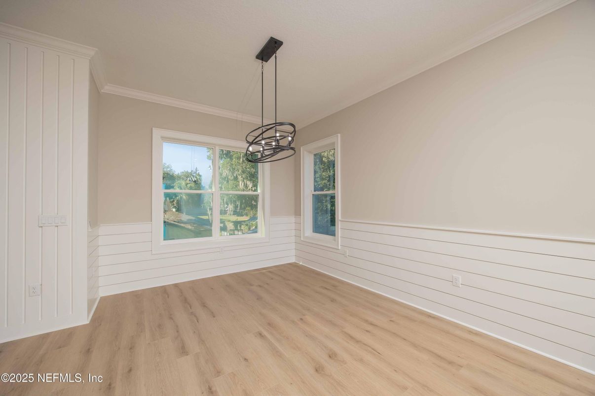 Empty room, Interior, Pendant Lights, Wood Texture Flooring