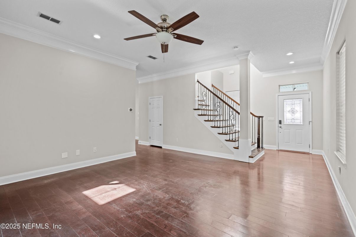 Empty room, Interior, Recessed Lighting, Wood Texture Flooring