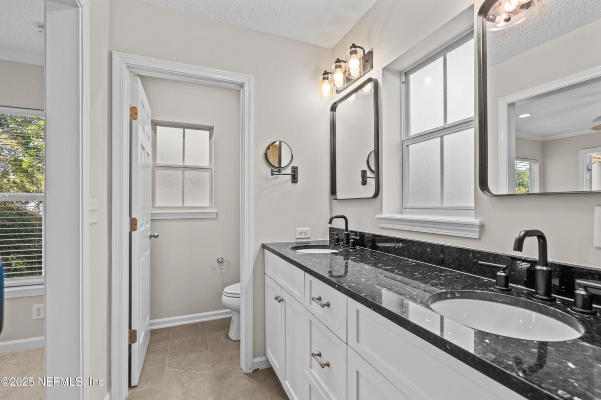 Bathroom, Dual Sink Vanities, Interior