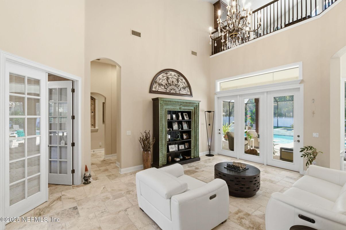 Chandelier, Interior