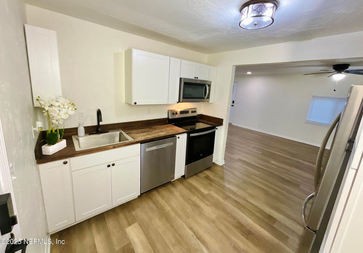 Interior, Kitchen, Stainless Steel Appliances, Wood Texture Flooring