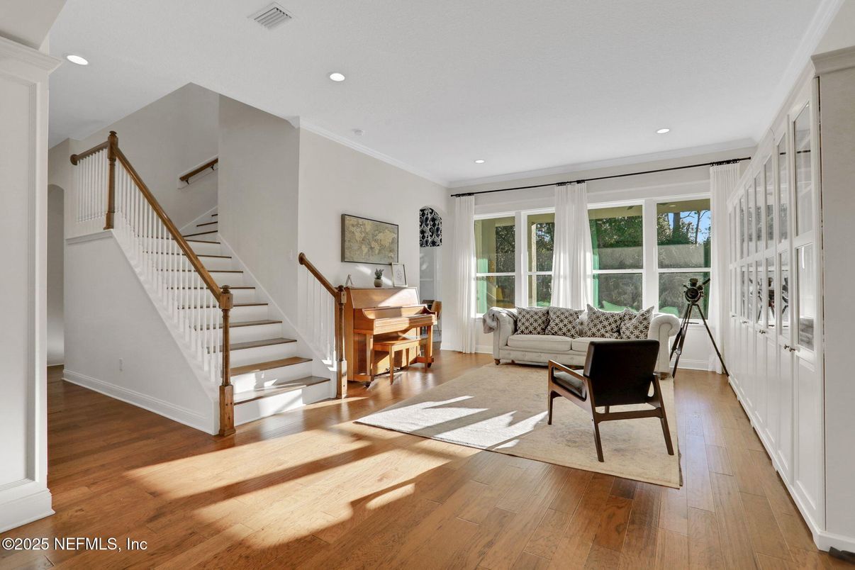 Dining room, Interior, Living room, Recessed Lighting, Wood Texture Flooring