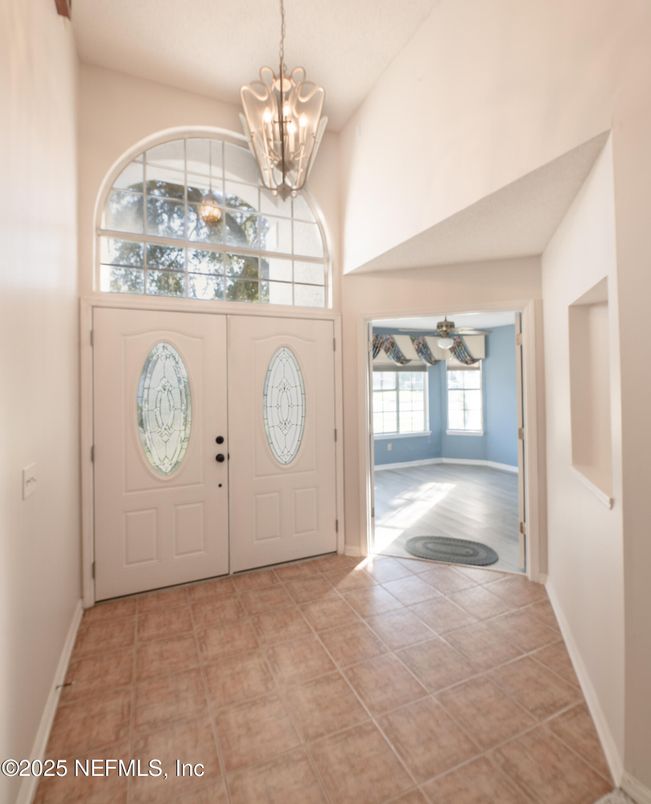 Chandelier, Interior