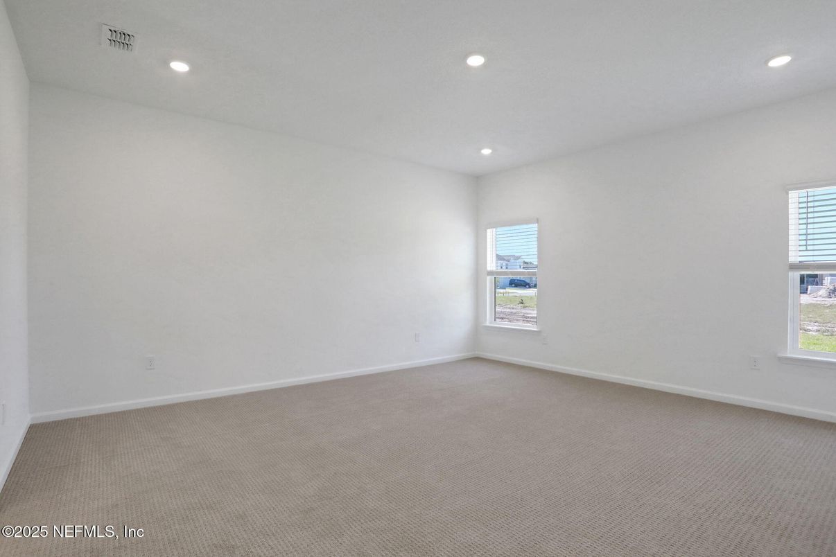 Empty room, Interior, Recessed Lighting
