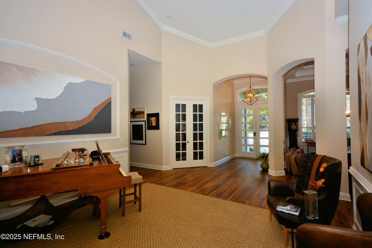 Chandelier, Interior, Piano, Wood Texture Flooring