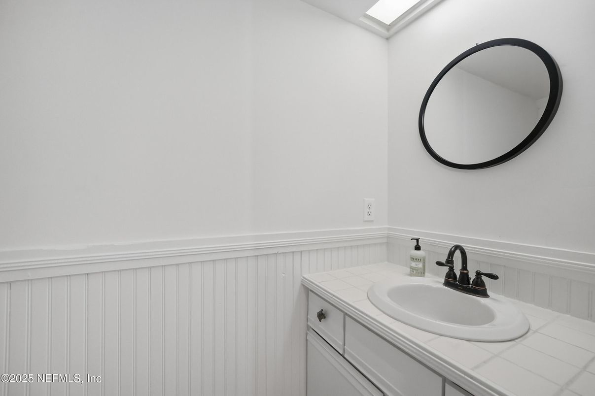 Bathroom, Interior, Tile Countertops