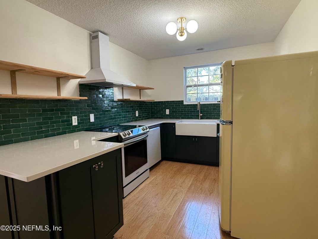 Interior, Kitchen, Stainless Steel Appliances, Wood Texture Flooring