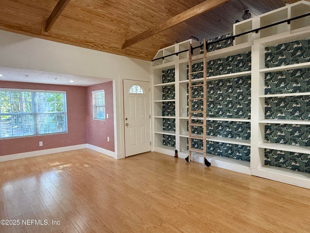 Interior, Wine Storage, Wooden Beams, Wooden Ceilings, Wood Texture Flooring