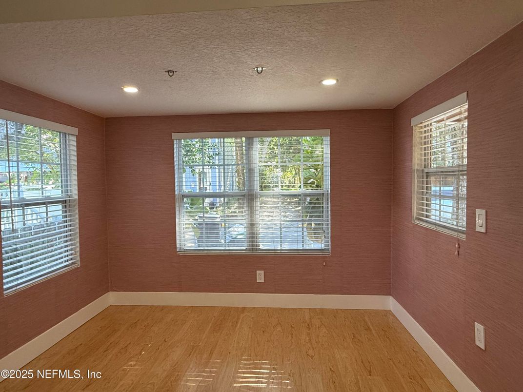 Empty room, Interior, Recessed Lighting, Wood Texture Flooring