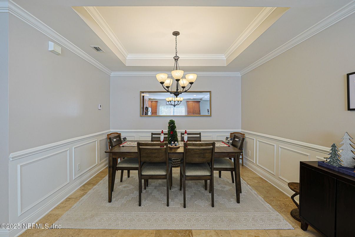 Chandelier, Dining room, Interior