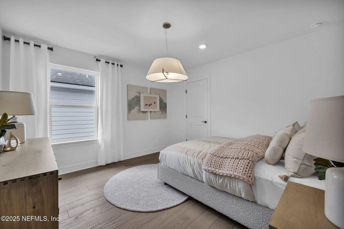 Bedroom, Interior, Pendant Lights, Recessed Lighting, Wood Texture Flooring