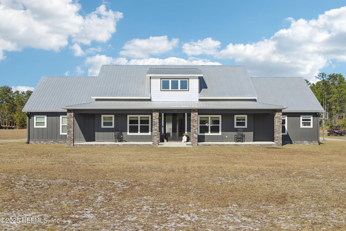 Exterior, Facade, Cape Cod