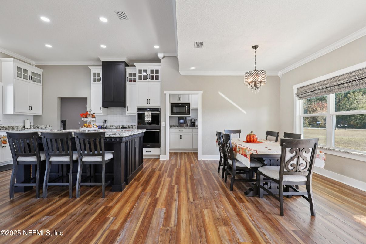 Chandelier, Dining room, Interior, Kitchen, Pendant Lights, Recessed Lighting, Wood Texture Flooring