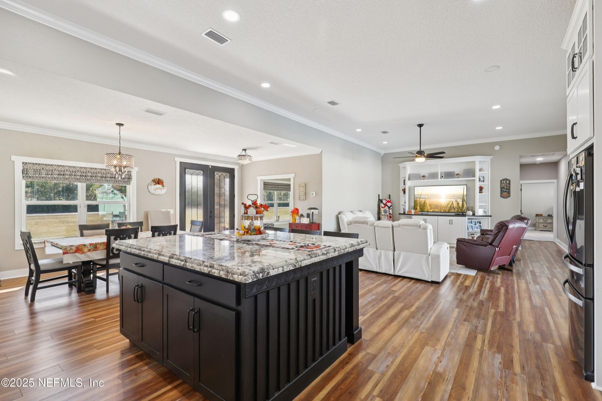Dining room, Interior, Kitchen, Living room, Pendant Lights, Recessed Lighting, Wood Texture Flooring
