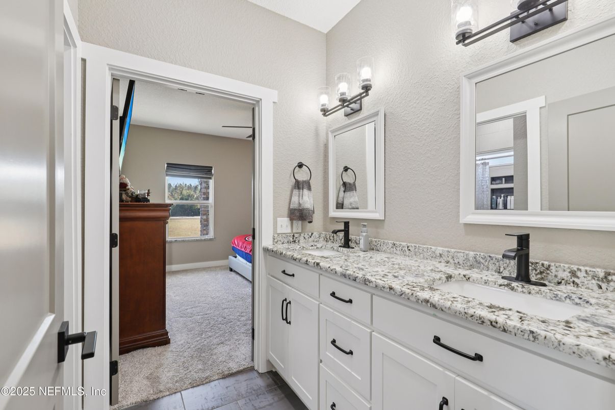 Bathroom, Dual Sink Vanities, Interior