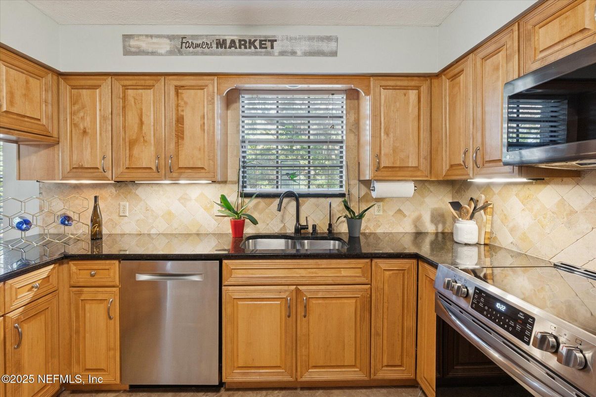 Interior, Kitchen, Stainless Steel Appliances