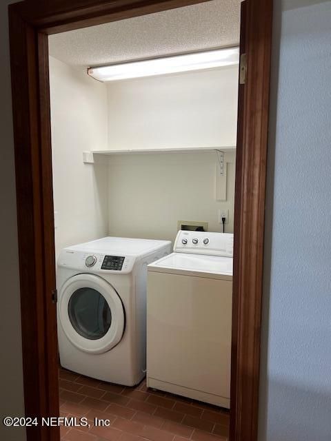 Interior, Utility Closets, Washer, Wood Texture Flooring