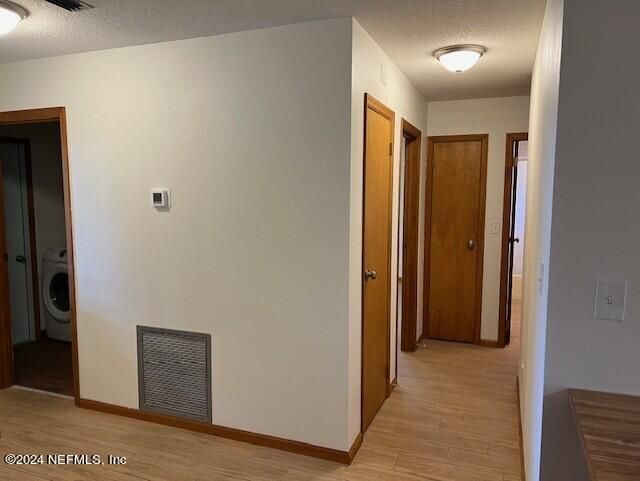Interior, Utility Closets, Washer, Wood Texture Flooring