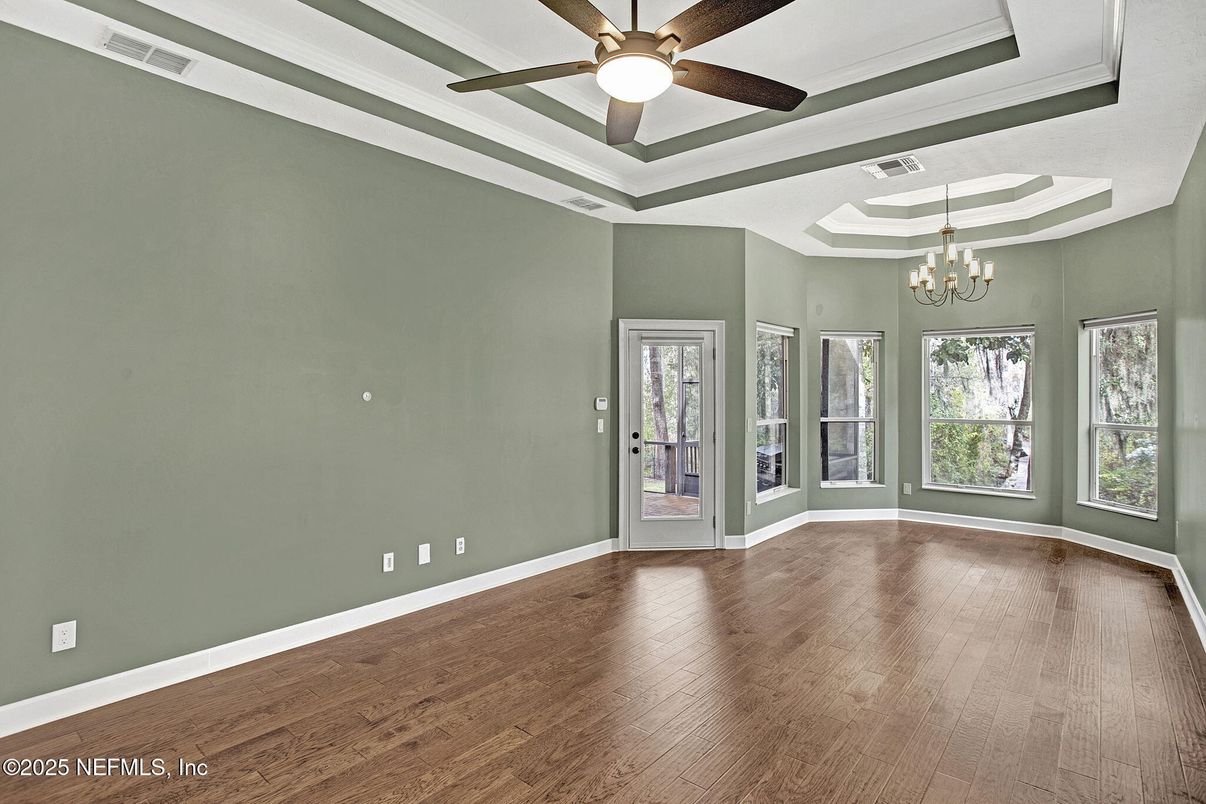Chandelier, Empty room, Interior, Wood Texture Flooring