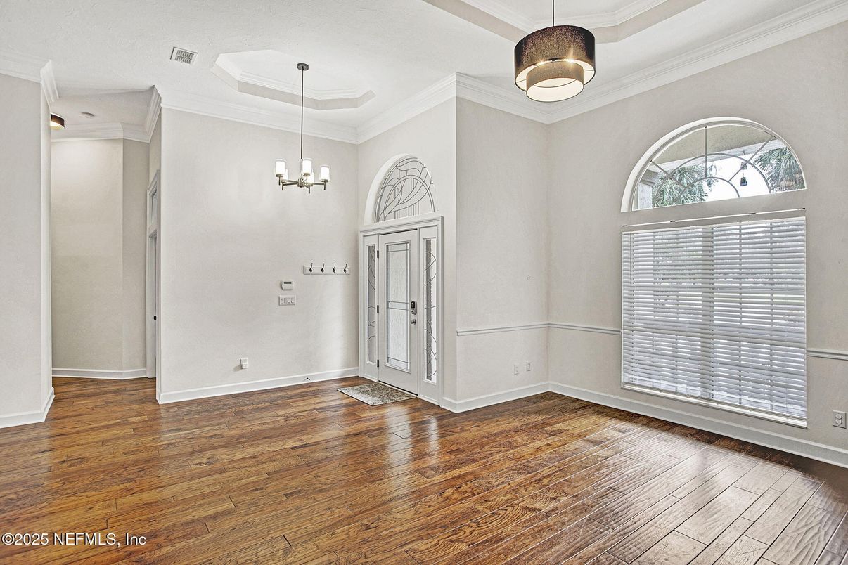Chandelier, Empty room, Interior, Pendant Lights, Wood Texture Flooring