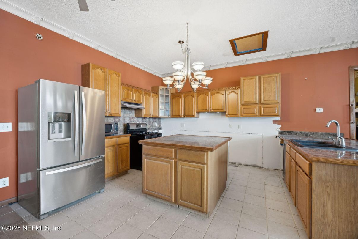 Chandelier, Interior, Kitchen, Stainless Steel Appliances