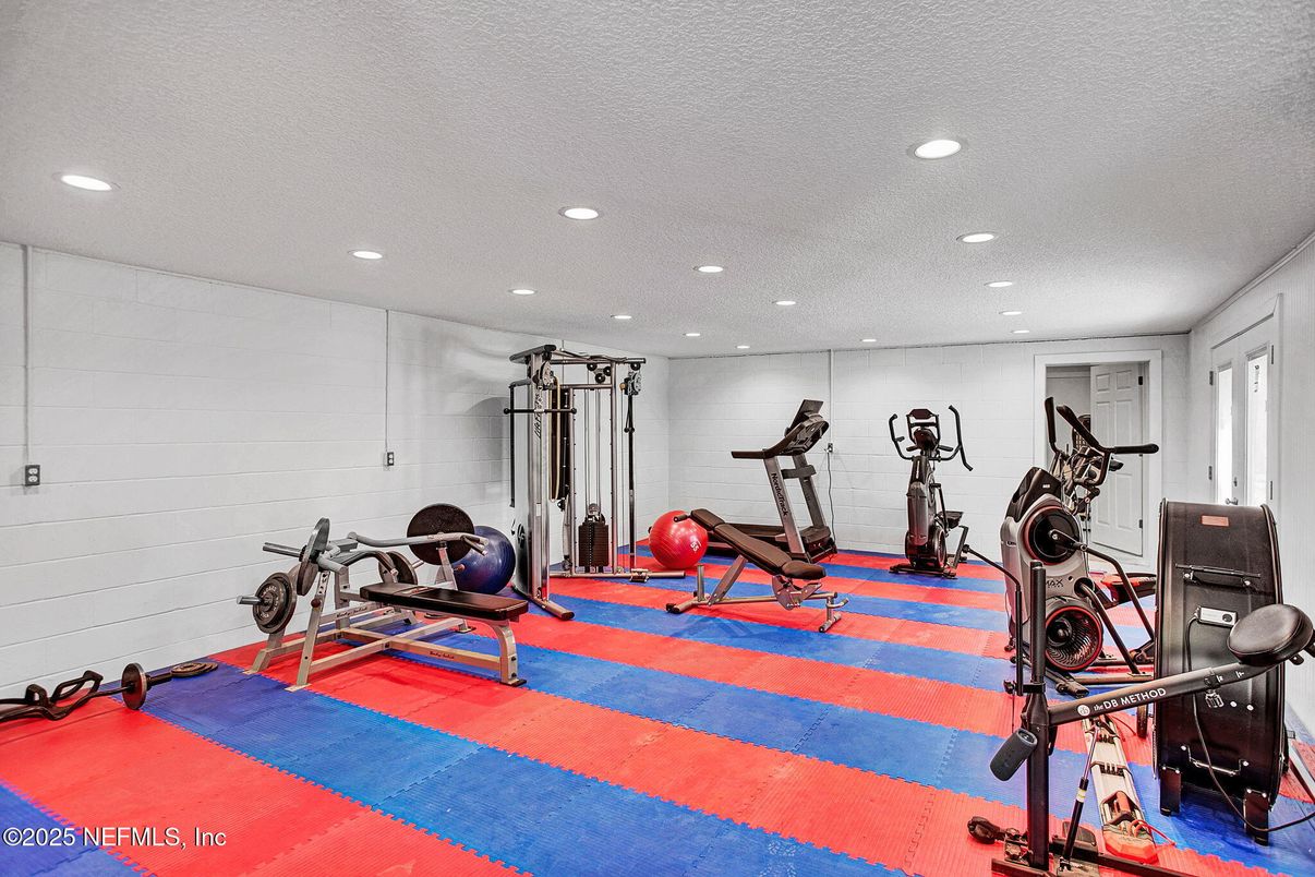 Fitness Equipment, Interior, Recessed Lighting
