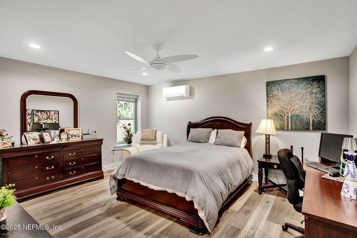 Bedroom, Home Office, Interior, Recessed Lighting, Wood Texture Flooring