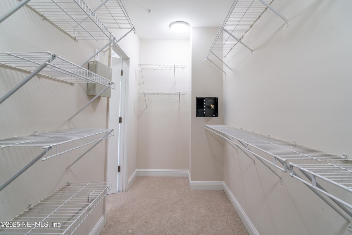 Interior, Walk-in Closets