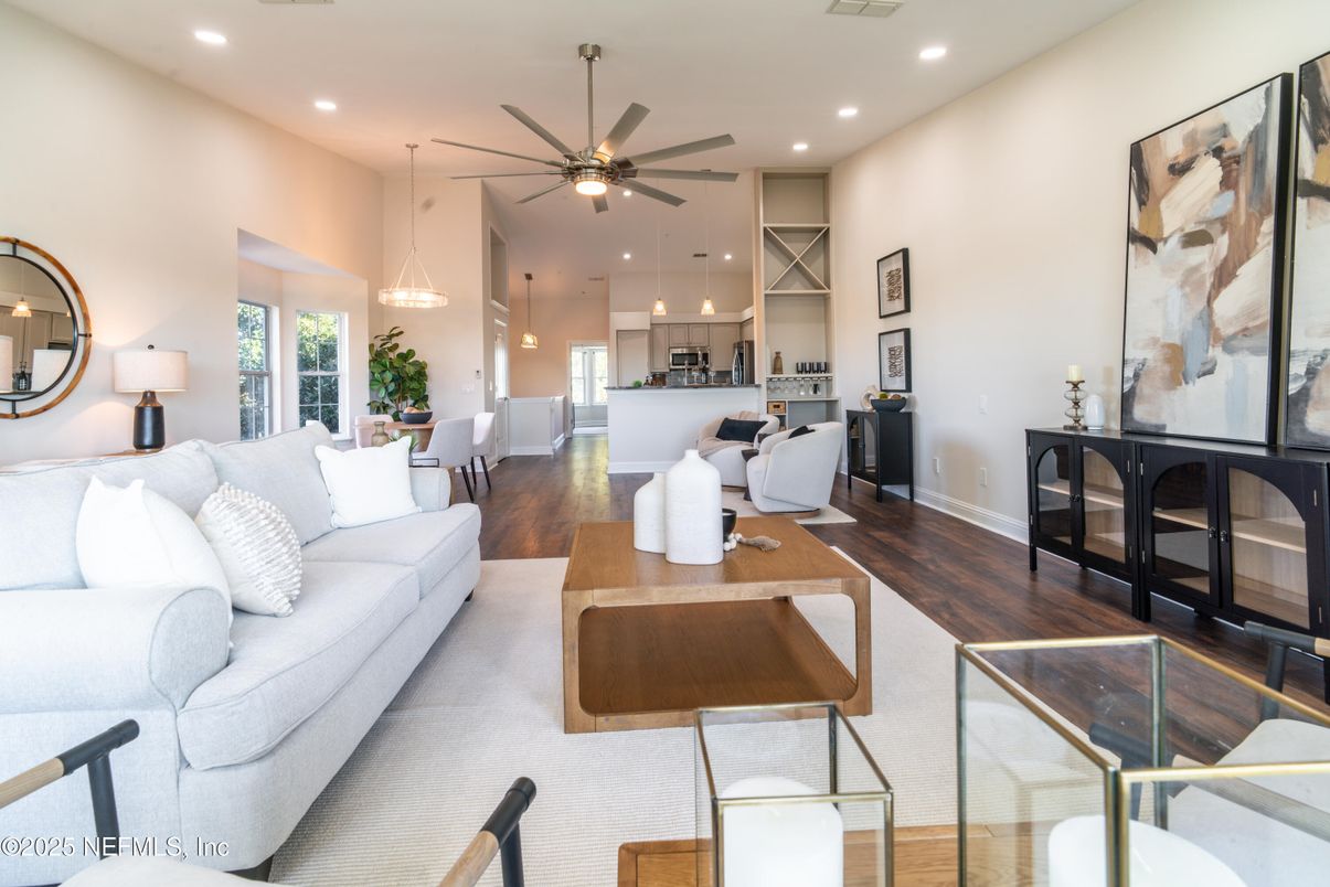 Dining room, Interior, Kitchen, Living room, Pendant Lights, Recessed Lighting, Wood Texture Flooring