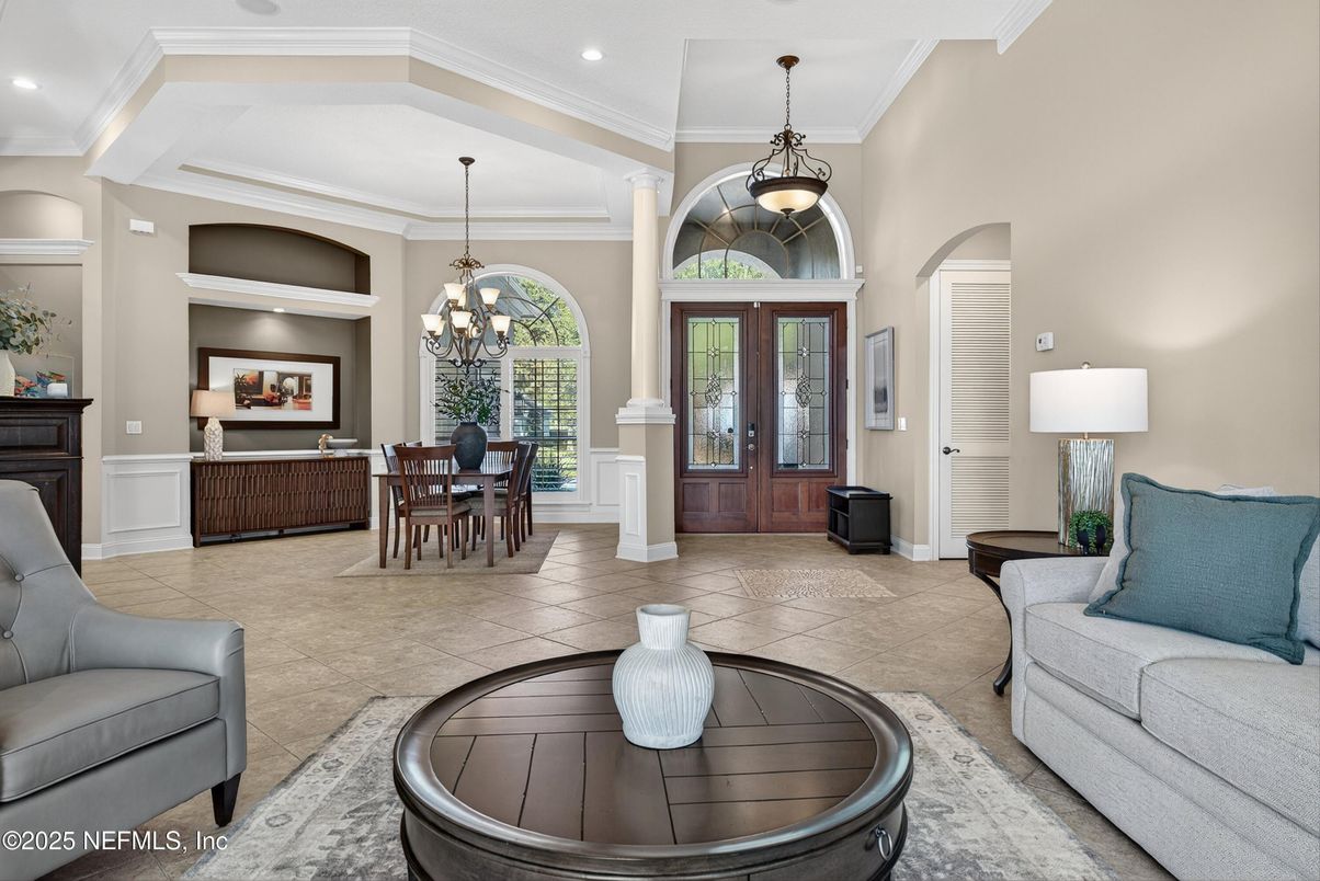 Chandelier, Dining room, Interior, Pendant Lights, Recessed Lighting