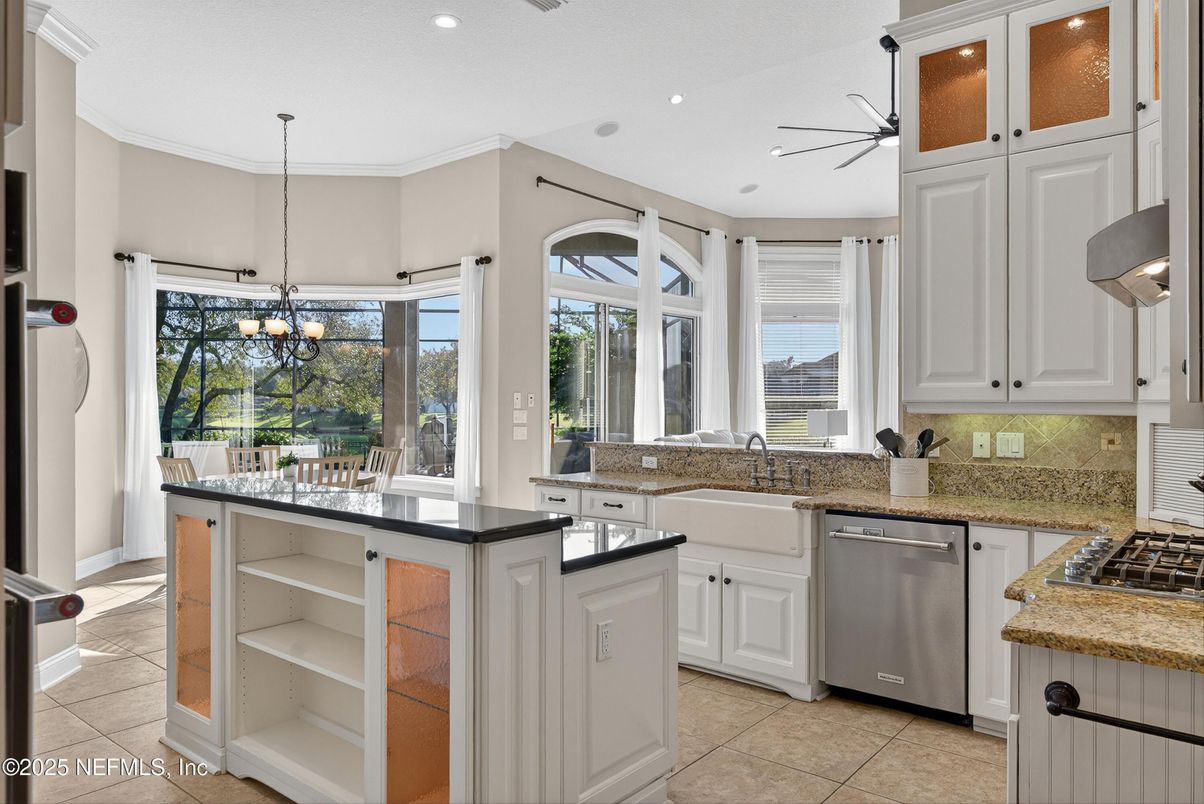 Dining room, Interior, Kitchen, Pendant Lights, Recessed Lighting