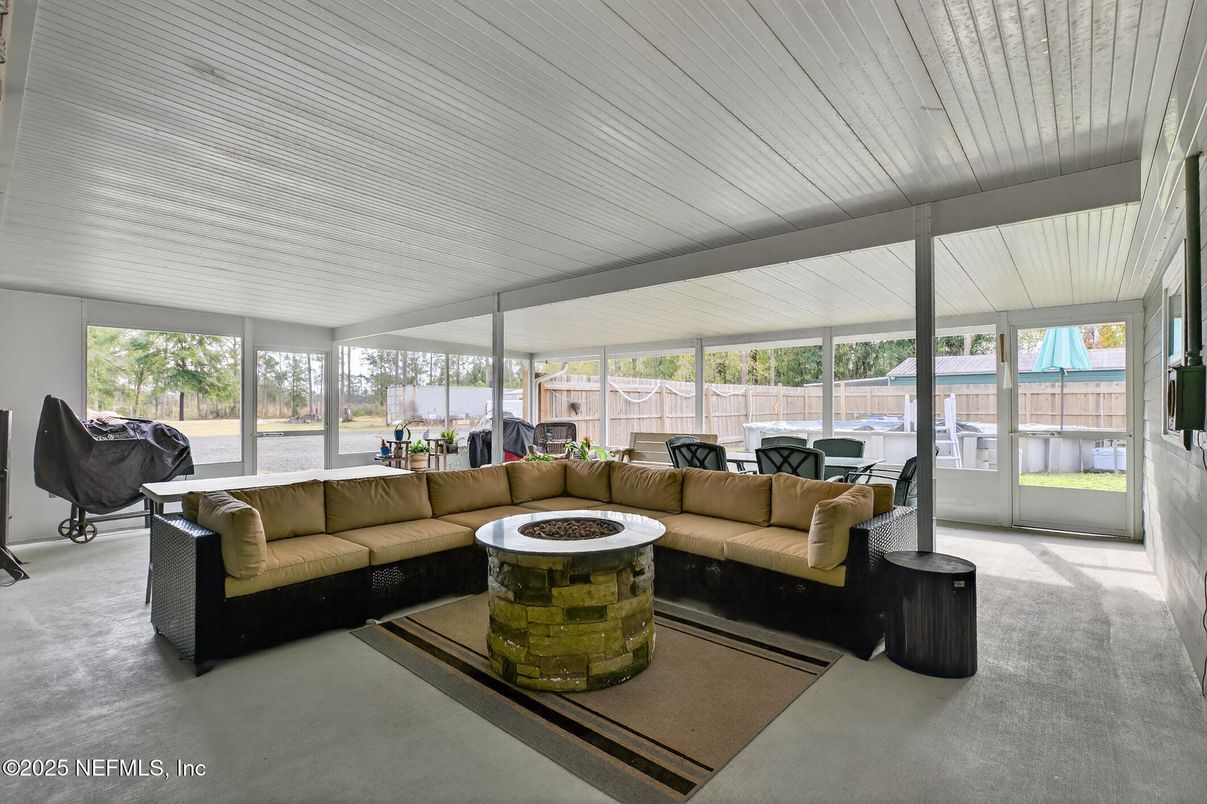 Interior, Living room, Sun Room, Water