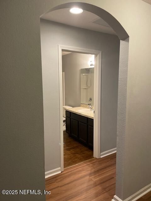 Bathroom, Interior, Recessed Lighting, Wood Texture Flooring