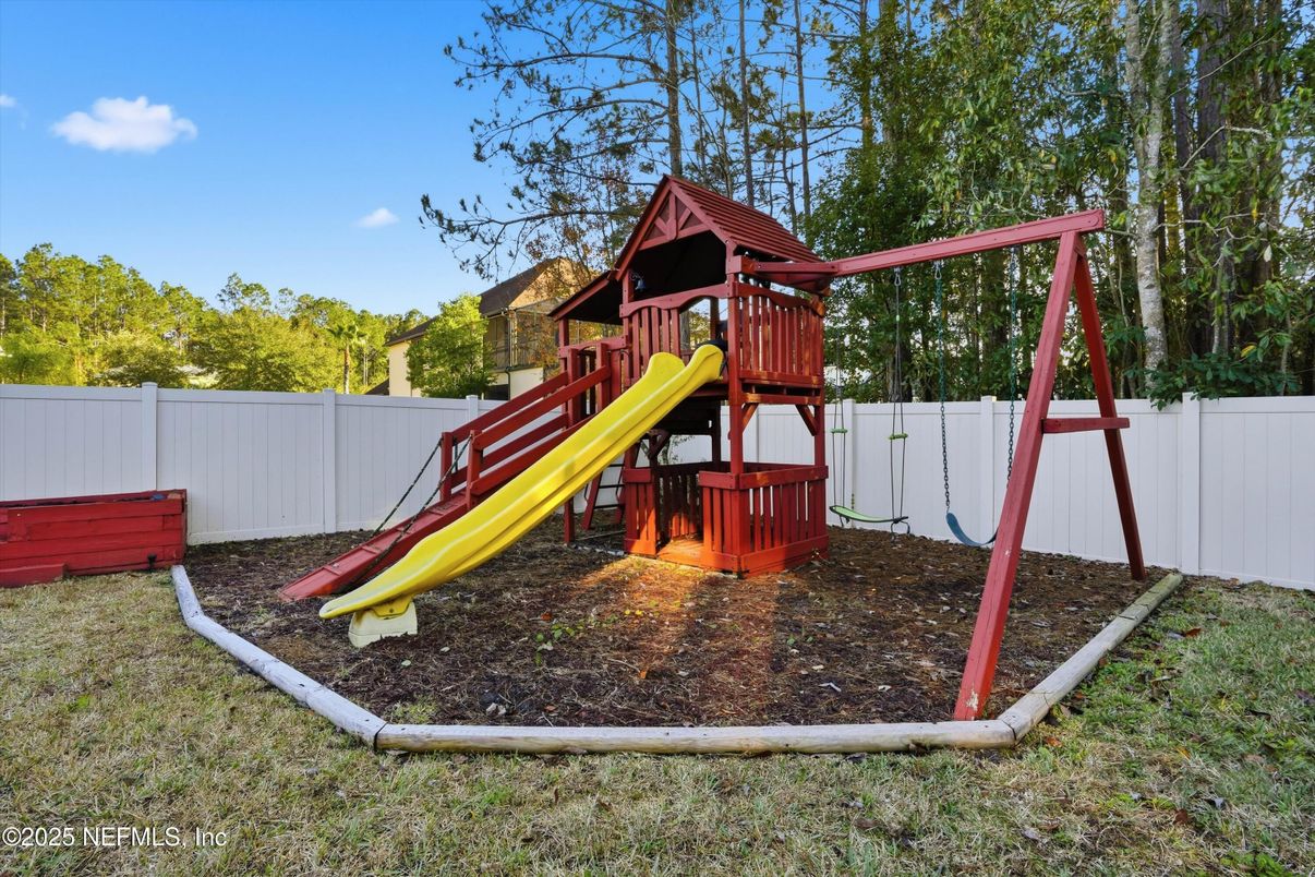 Backyard, Exterior, Playground