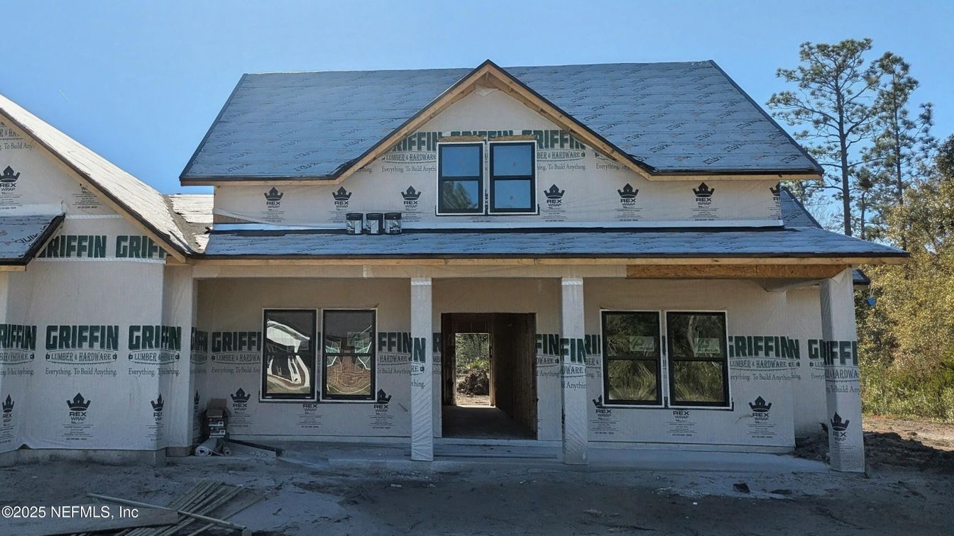 Exterior, Facade, Farmhouse