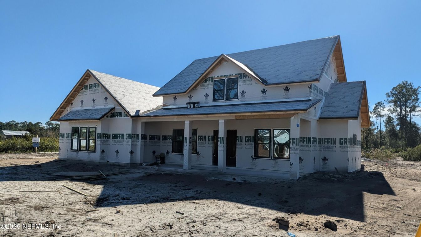 Exterior, Facade, Farmhouse