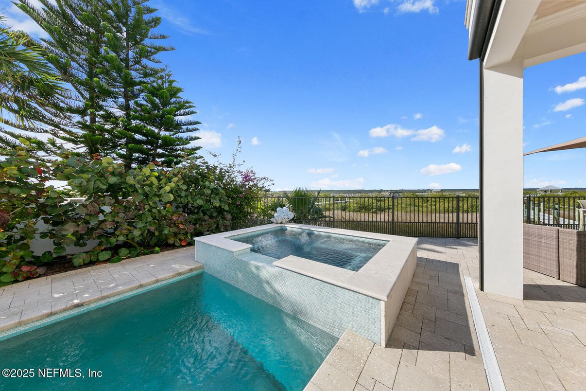 Exterior, Pool, Water