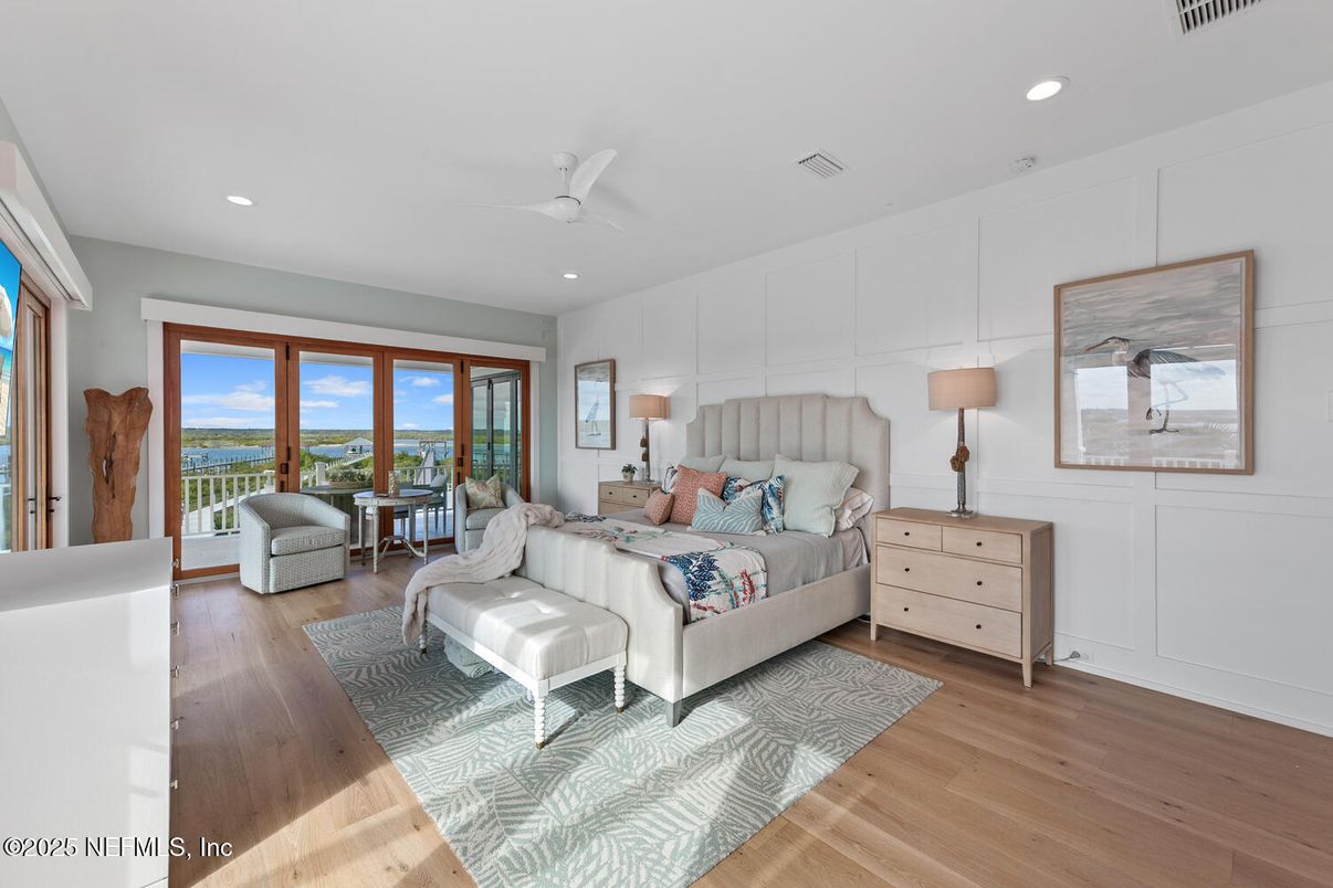 Bedroom, Interior, Recessed Lighting, Water, Wood Texture Flooring