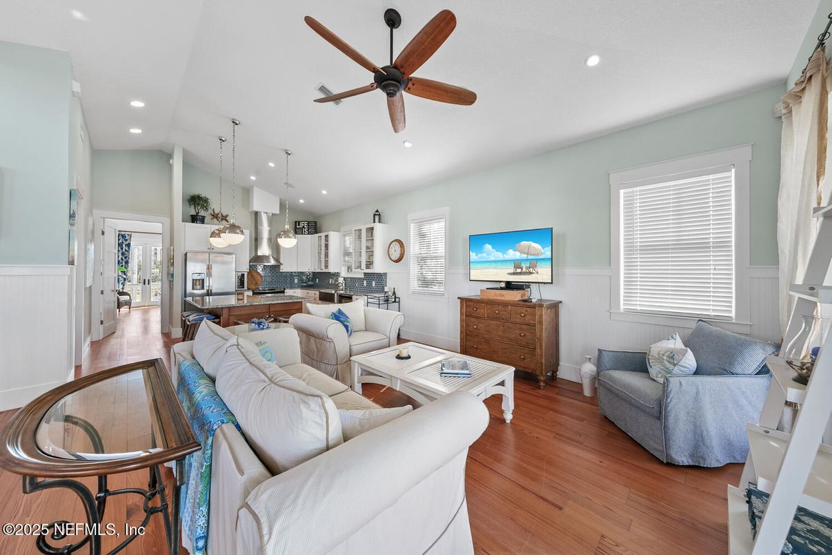 Interior, Kitchen, Living room, Pendant Lights, Recessed Lighting, Wood Texture Flooring