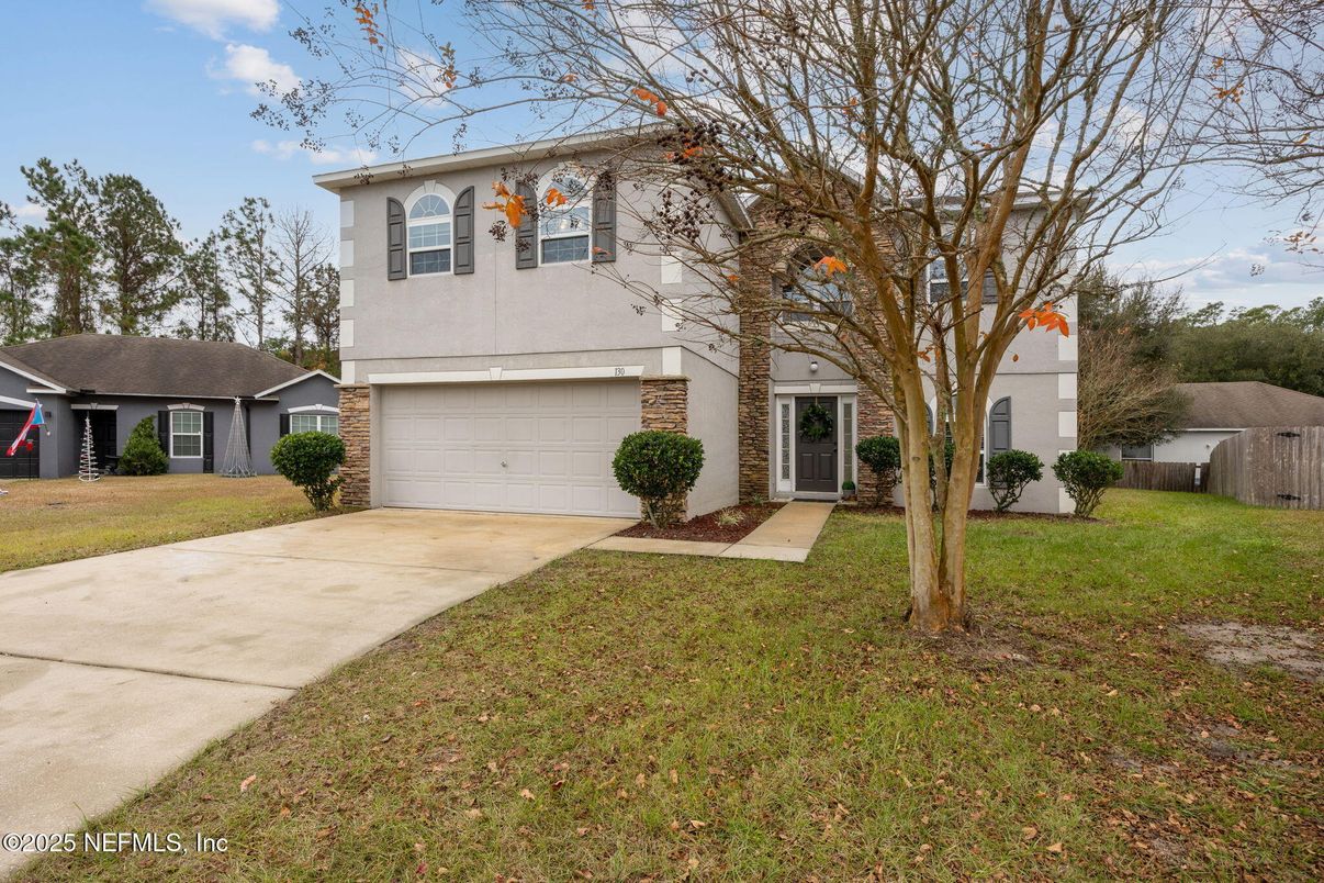 Attached, Exterior, Facade, Split Level