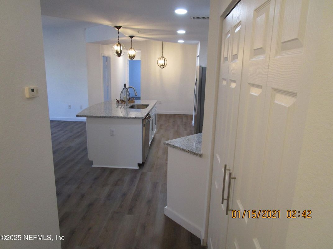 DE Listing image placeholder