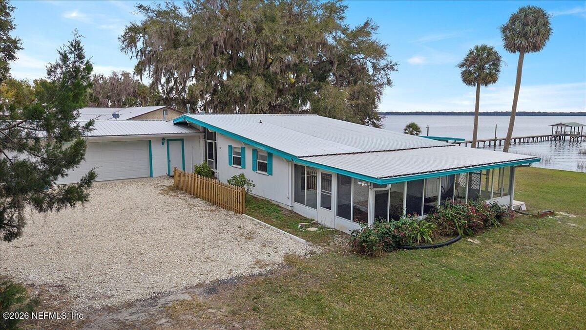 Exterior, Solar Panels, Water